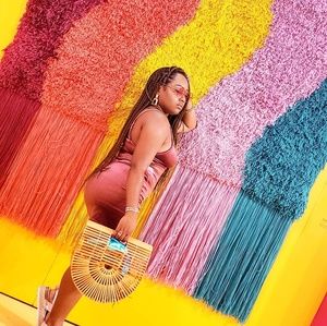 Meet your Posher, Michele